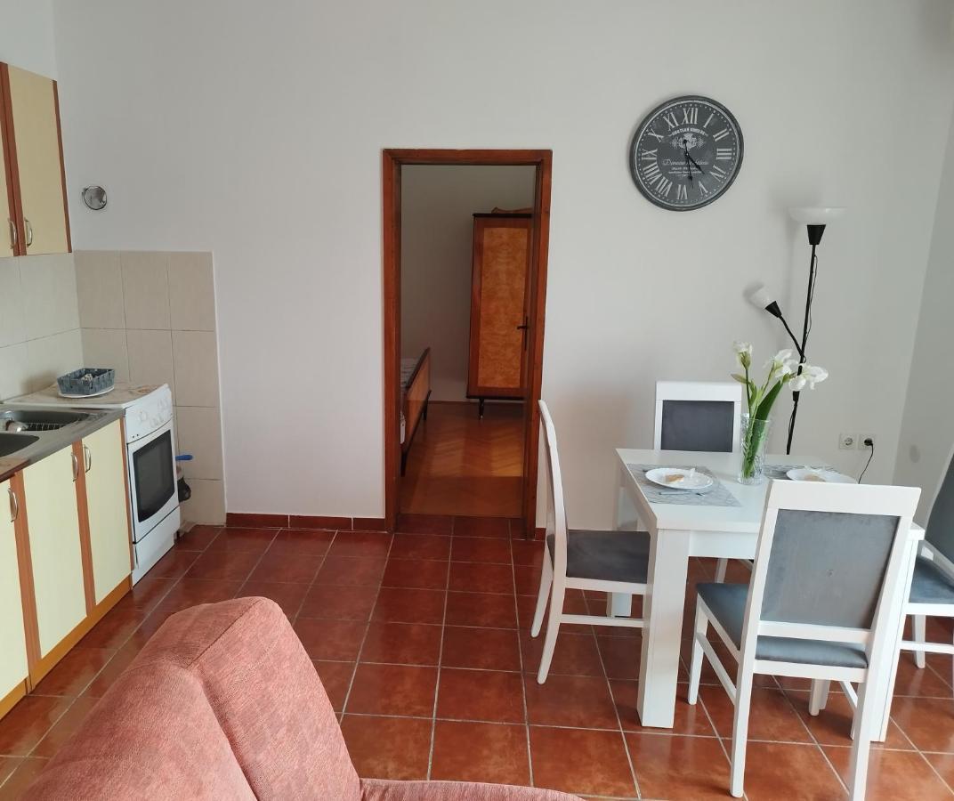 Milka Apartment Kotor Eksteriør bilde