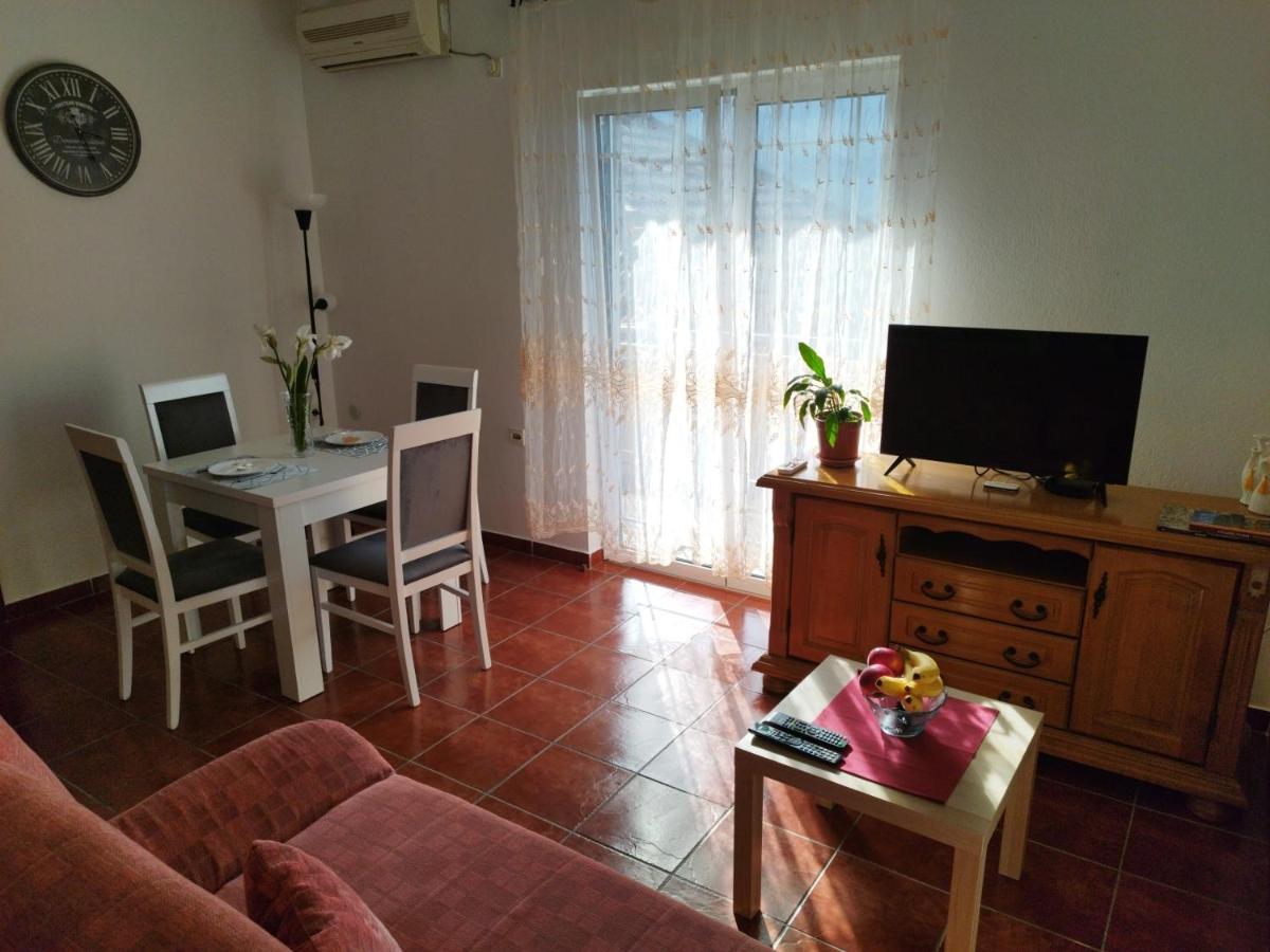 Milka Apartment Kotor Eksteriør bilde