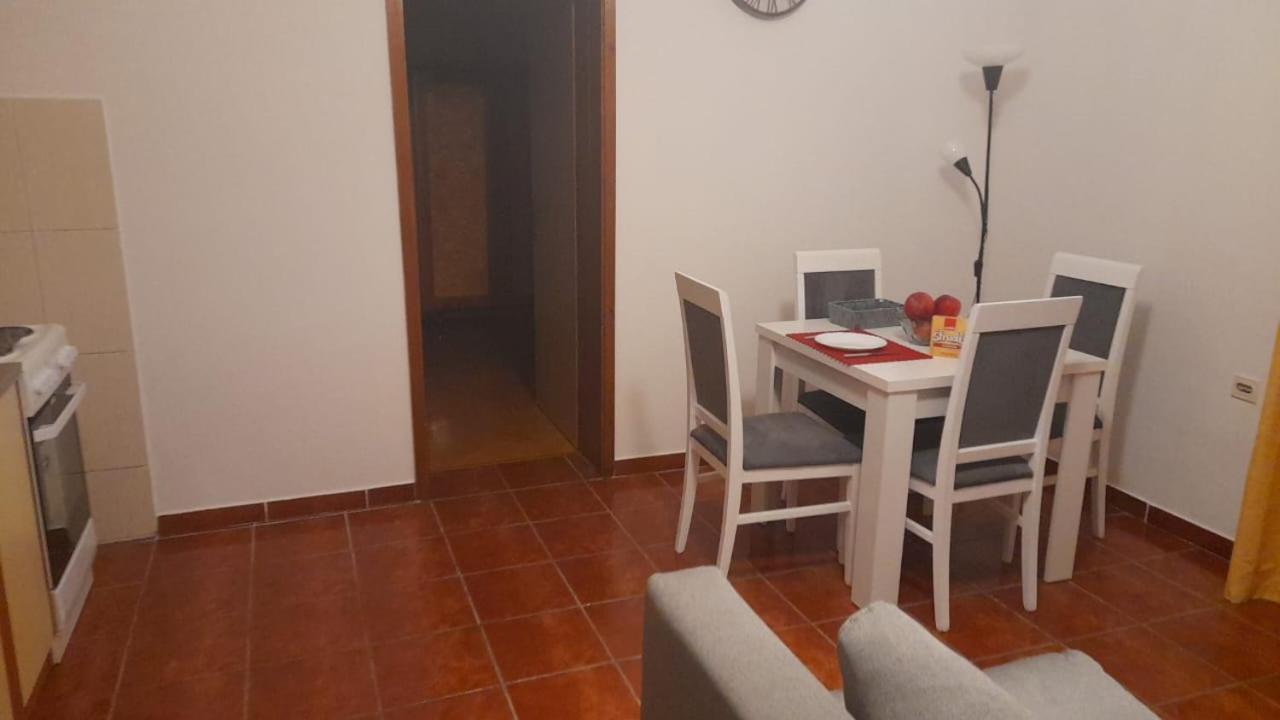 Milka Apartment Kotor Eksteriør bilde